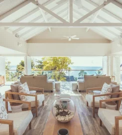 CaranaBeach Hotel