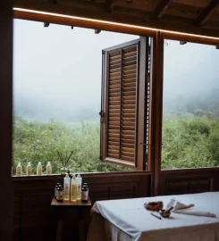 Kanopea Forest Lodge