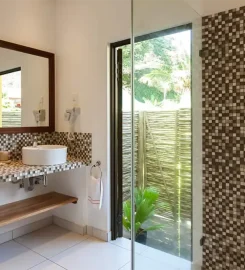 Les Lauriers Eco Hotel & Restaurant