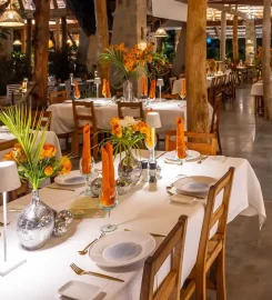 Les Lauriers Eco Hotel & Restaurant